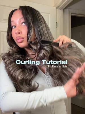 TikTok post by @therealdesmichelle for Tinashe Hair. Caption reads: [...] truly. One of my new favorites😍🖤💛....