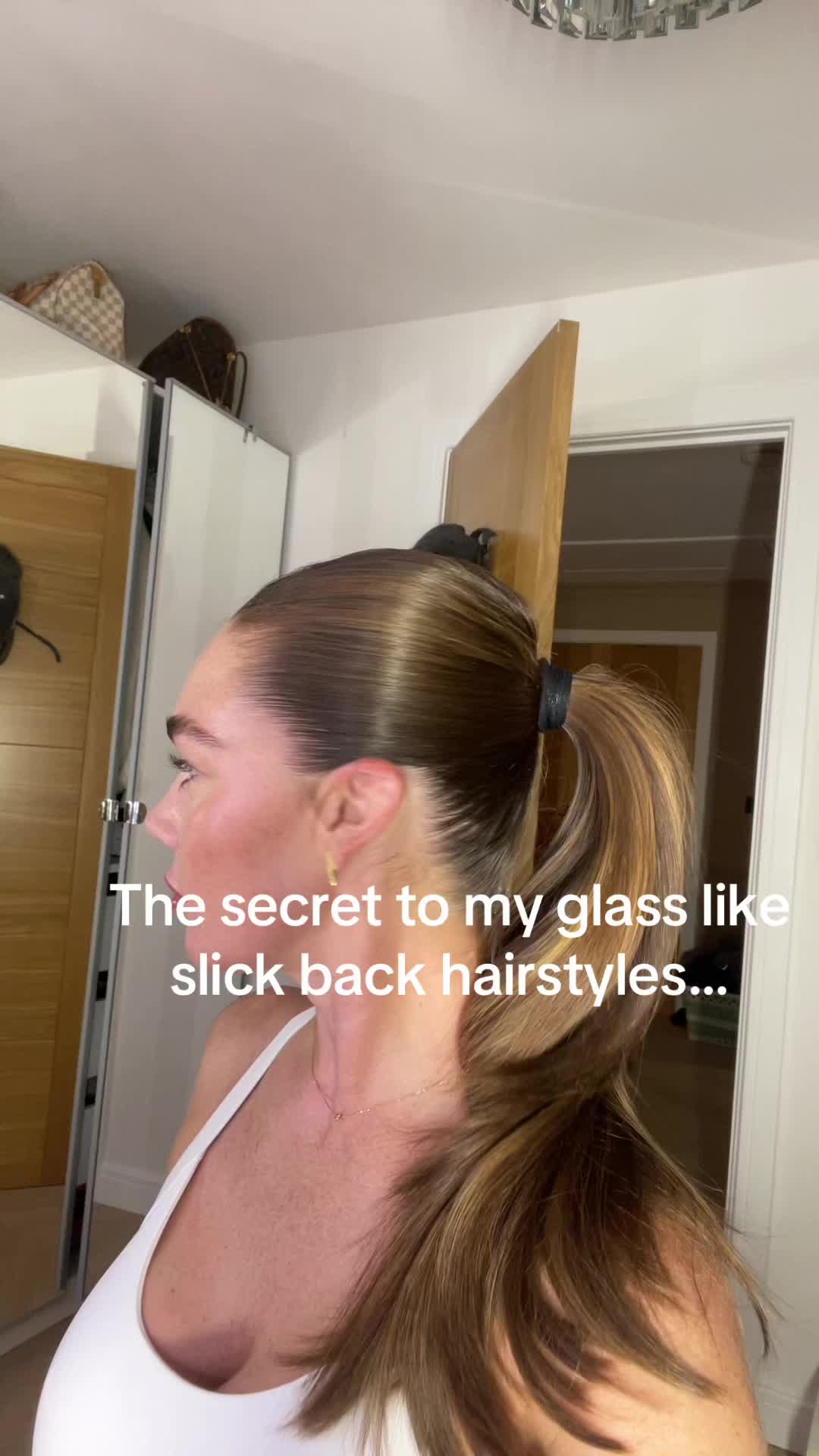 TikTok post by @samanthahunter89 for Denman Brush. Caption reads: [...] brush for a smooth slick back ALWAYS @Denman....