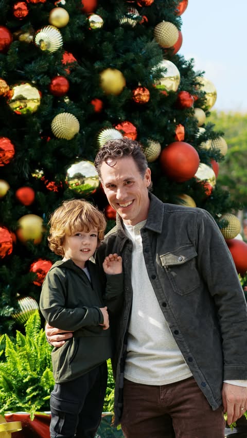 Instagram post by @broadwayhusbands for Stitch Fix. Caption reads: [...] exactly slow down this time of
year. Stitch....