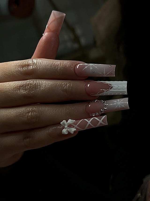 Instagram post by @kayythetech for VBeautyPure. Caption reads: [...] white acrylic & silver glitter liners from....