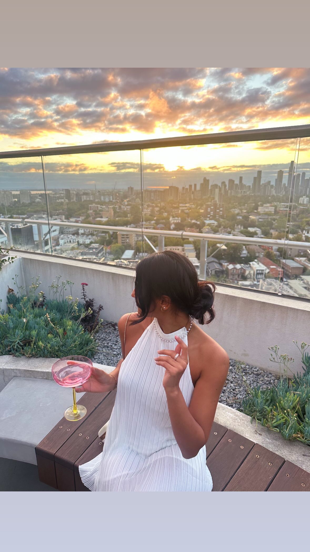 Instagram post by @liana.lawrence for Sasha Therese. Caption reads: [...] these STUNNING pieces from @sashatherese....