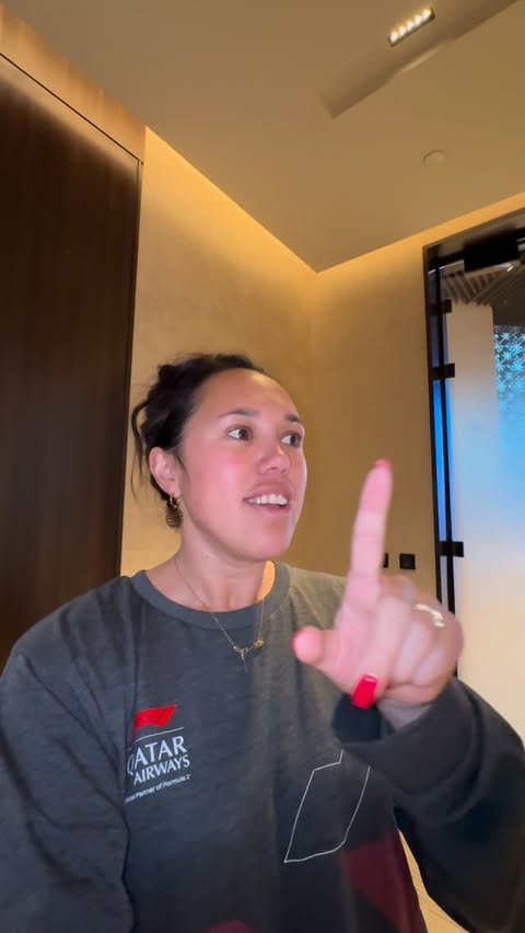 Instagram post by @ashleighkristan_ for Qatar Airways. Caption reads: One thing that has exceeded my expectations while....