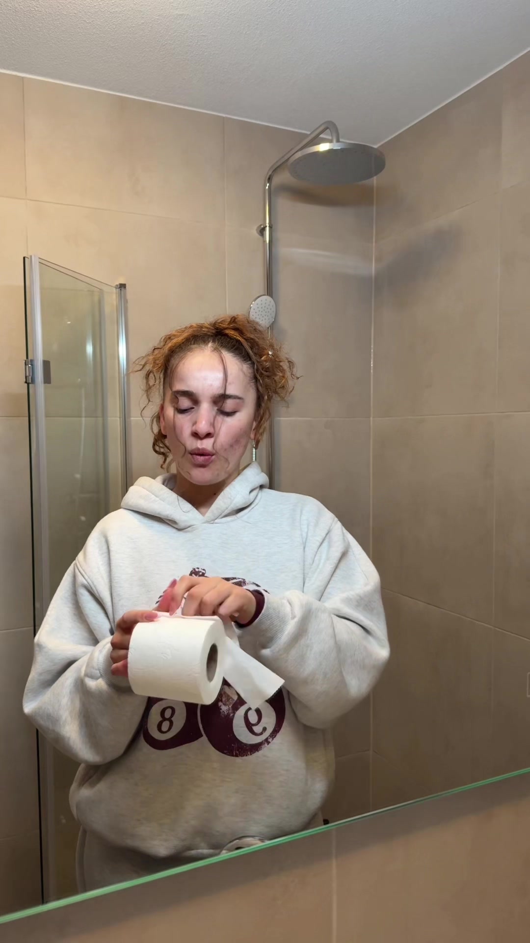 TikTok post by @sel.elh for Redken. Caption reads: I was hungry @Redken  #hairstyle #hair #transition....