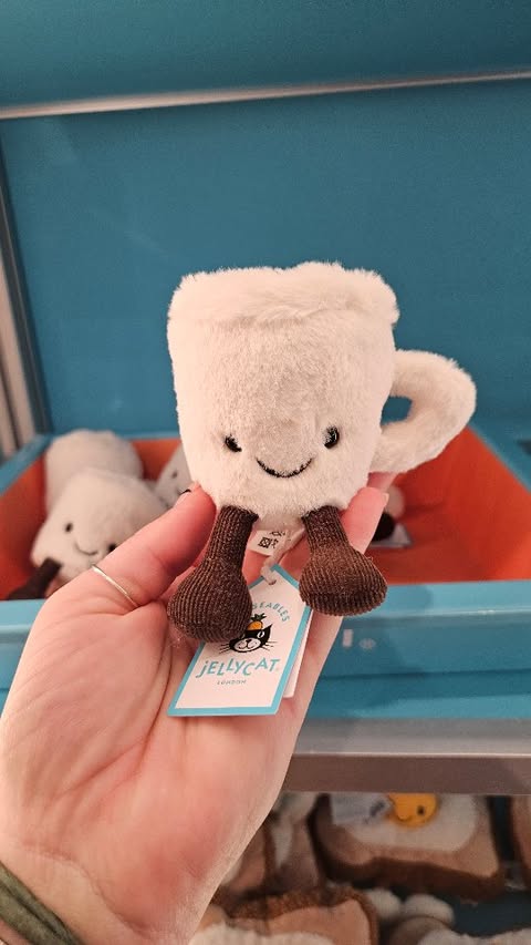 Instagram post by @harmonille for Harrods. Caption reads: [...] lounge ever ✈️💙

The Jellycat section at....