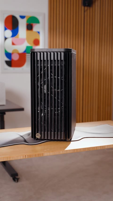 Instagram post by an influencer for ASUS. Caption reads: [...] in this build is from the ASUS ProArt line.....