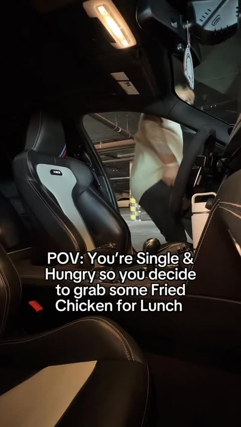 Instagram post by @noemurillo for Groupon. Caption reads: @groupon Solo Lunch at Dinah’s Chicken
code NOE to....