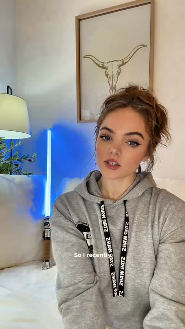 Instagram post by @darth_cydious for ArtSabers. Caption reads: [...] answers would be ☺️🪐 

@saber66daily....