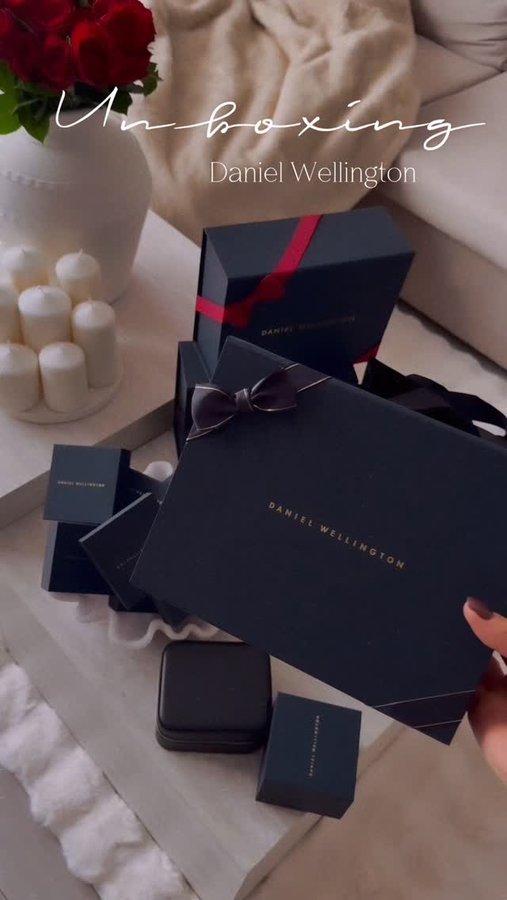 Instagram post by @jaanetkaa for Daniel Wellington. Caption reads: Black Friday w @danielwellington wystartował!....