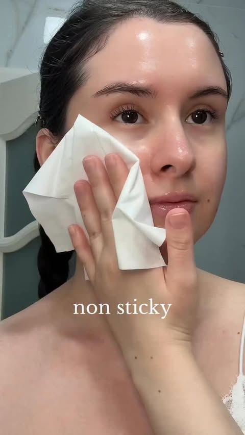 Instagram post by @iredefh for APLB Global Official. Caption reads: I have sensitive, oily skin and usually get body....