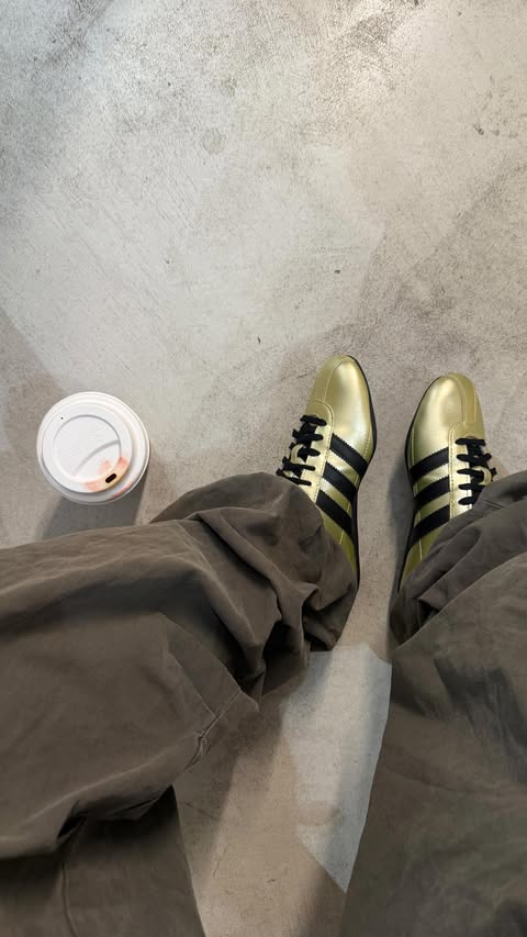 Instagram post by @louisergt for Courir. Caption reads: My two alter ego wearing Tokyo @courir....