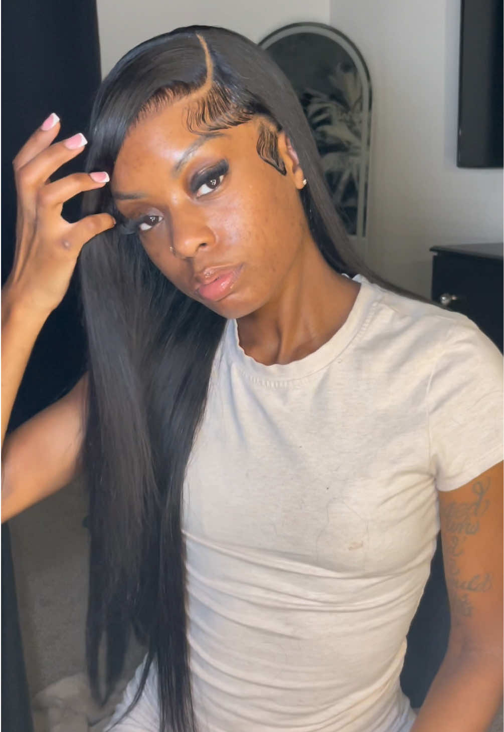 TikTok post by an influencer for BABOSHOW. Caption reads: @BABOSHOW 13x6 Straight In 30 Inches 💕 [...].