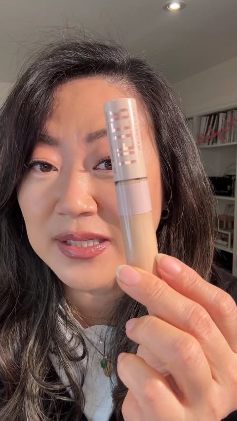 Instagram post by @graceleebeauty for Shoppers Drug Mart. Caption reads: @GraceLeeBeauty shares how she creates plump,....