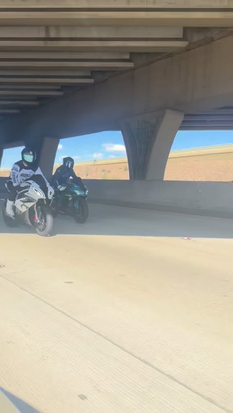 Instagram post by @venom_s1k_ for Amotopart. Caption reads: [...] 🕷️ - - - SPONSORS CODE VENOM....