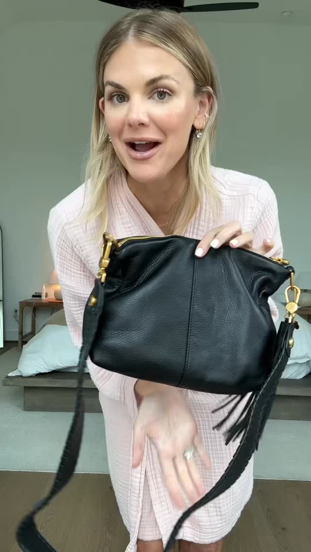 Instagram post by @alyshatrahanstyle for HOBO. Caption reads: [...] night date night look with the cutest HOBO....