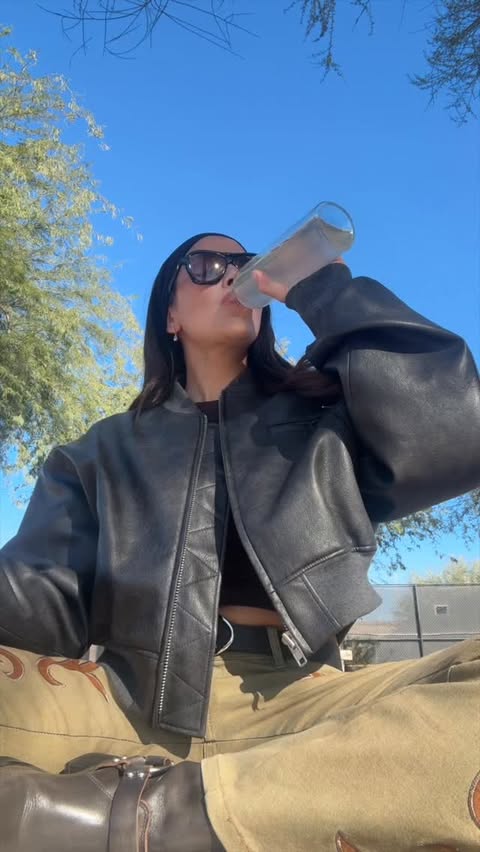 Instagram post by @laurengiraldo for Liquid IV. Caption reads: life hack! hydration 🤝 energy @liquidiv energy....