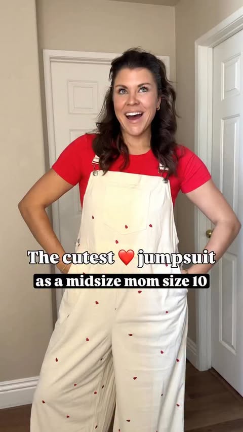 Instagram post by @piggybankdiaries for BloomChic. Caption reads: Valentine’s Day but make it comfy 💘 stretchy,....