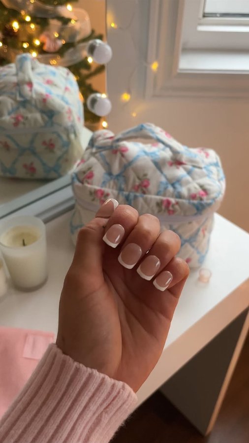 Instagram post by @activecactus for Finishing Touch Flawless. Caption reads: the best day of the week 🤍 #flawlesspartner....