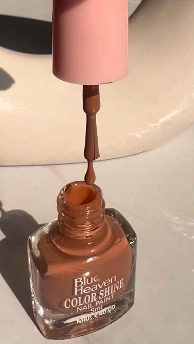 Instagram post by @vanya_dixit1995 for Blue Heaven Cosmetics. Caption reads: Small bottles, big shine ✨ Obsessed with the Blue....