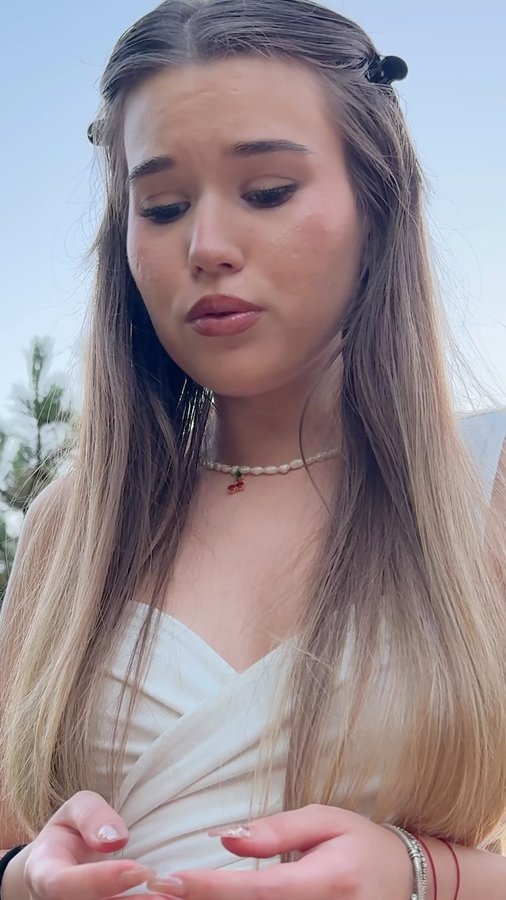 Instagram post by @luca_hic for Mobilfox. Caption reads: Follow @luca_hic și @mirianabianca #ad....