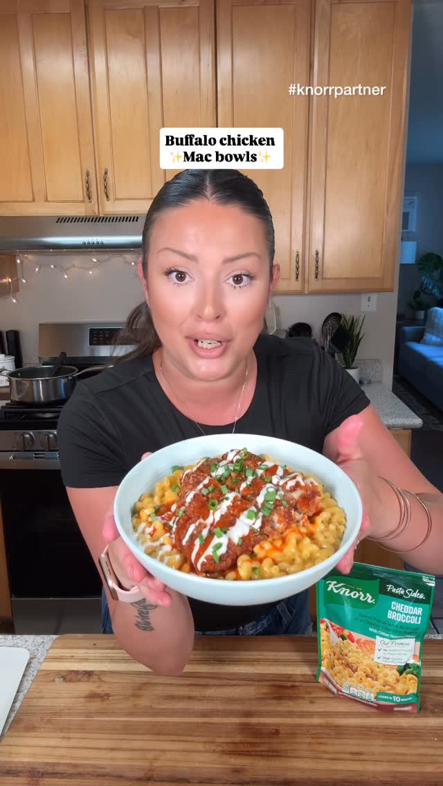 Instagram post by @malinda.rocha for Knorr. Caption reads: EASY buffalo chicken Mac bowls with @knorr Cheddar....