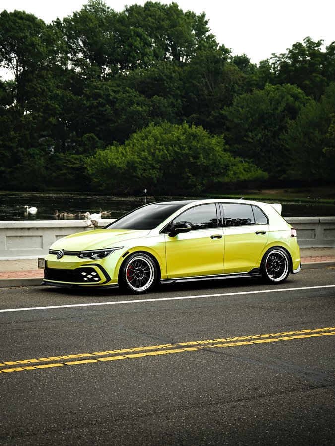 Instagram post by @vwcarsphoto for VWB. Caption reads: The kind of yellow you don’t lose in a crowd 🐝....