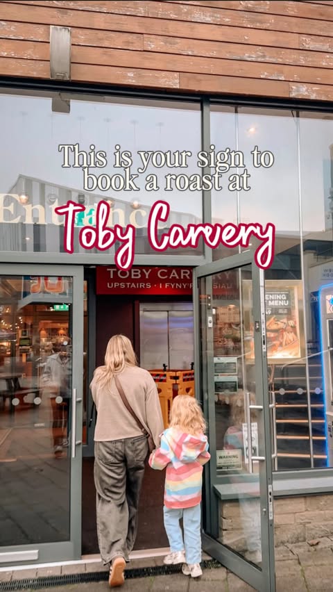 Instagram post by @keepingup_with_the_coopers_ for Toby Carvery. Caption reads: [...] want a proper roast, so we headed to....
