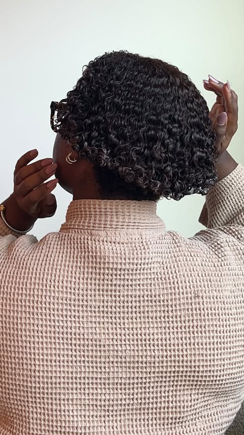 Instagram post by @ariana_almira for CURLSMITH. Caption reads: [...] Curl Crush Day all month long with....