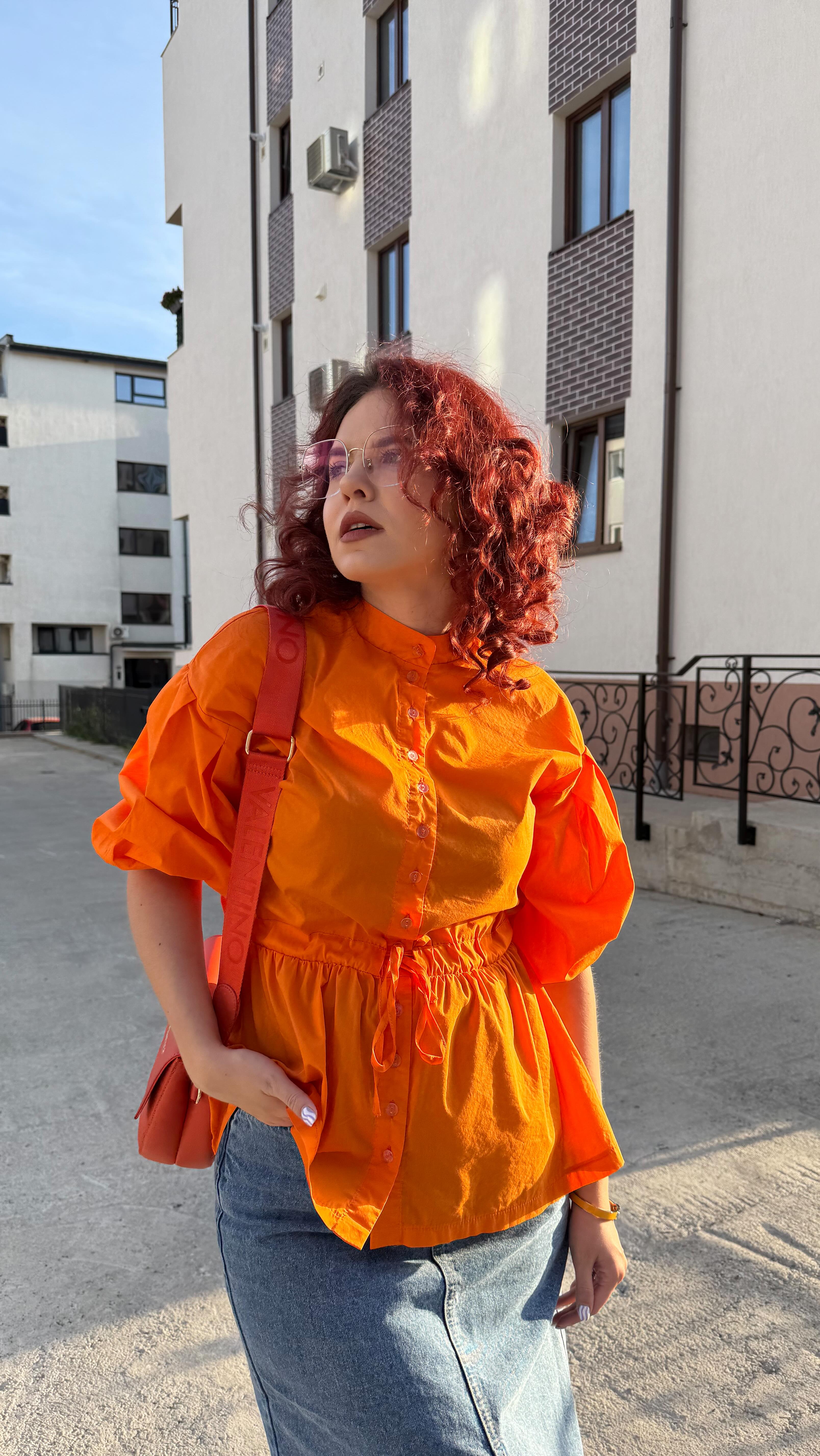 Instagram post by @tatianatff for Bonprix. Caption reads: Oare care e raspunsul corect? 😂
.
.
.
#funfacts....