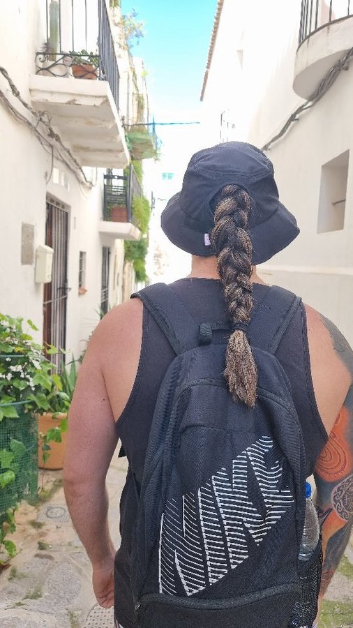 Instagram post by @scisavage for Ponyflo Hats. Caption reads: You asked about it, so they are 😉

The bucket hat....