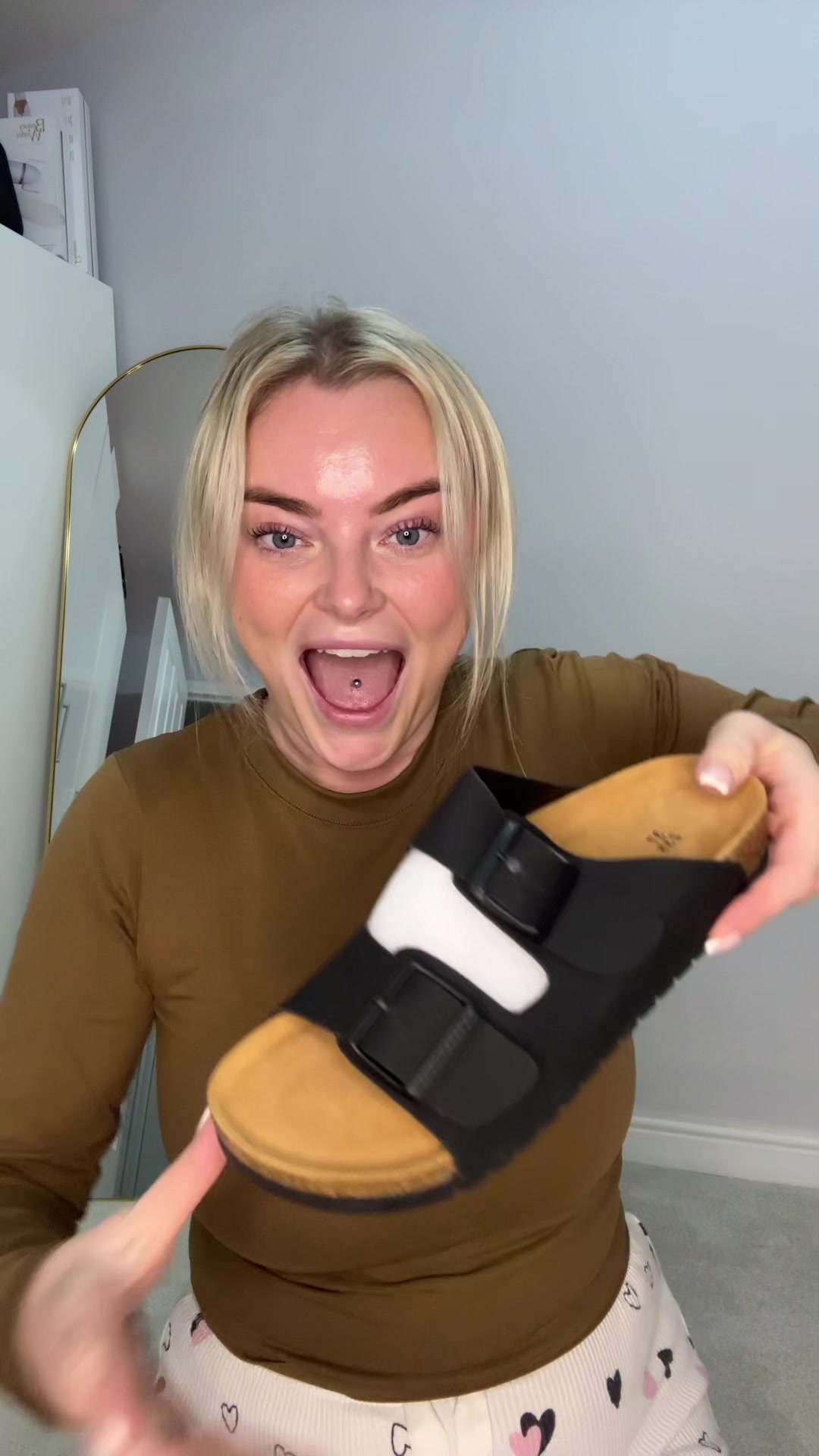 TikTok post by @megan_beasley1 for evellyhootd. Caption reads: Shoe mystery box 👟🥿🩴 @evellyhootd_bd  #shoes....