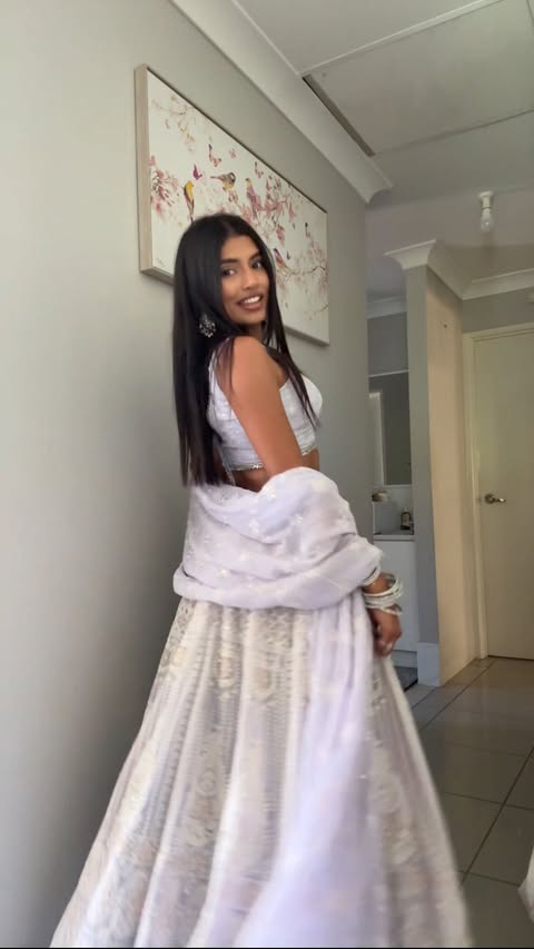 Instagram post by @kavyagor_ for LASHKARAA. Caption reads: Outfit @lashkaraa 
Jewellery @sokorajewels....