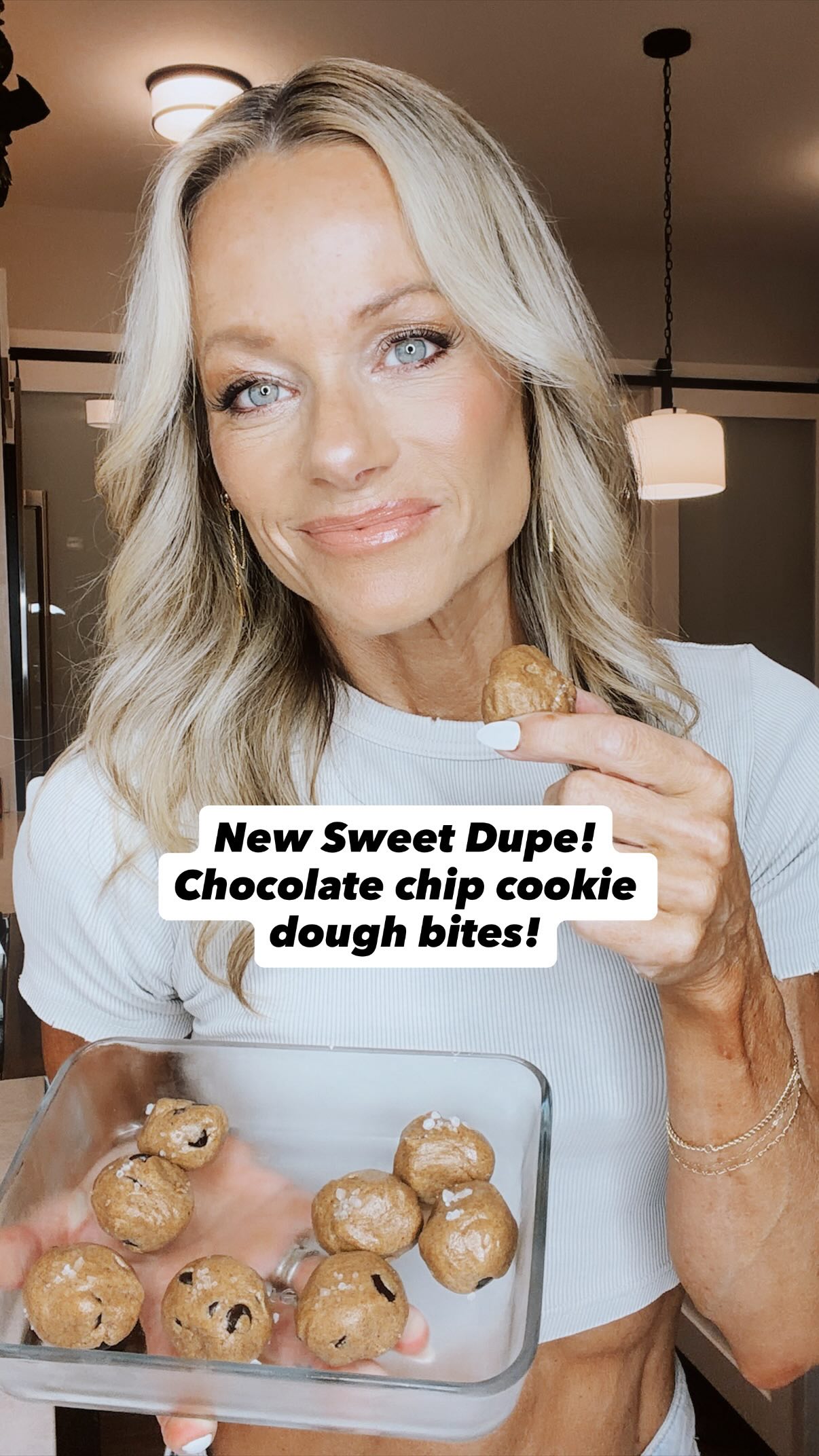 Instagram post by @aliciae for Clean Simple Eats. Caption reads: Comment SWEET and I’ll DM you all of my fave sweet....