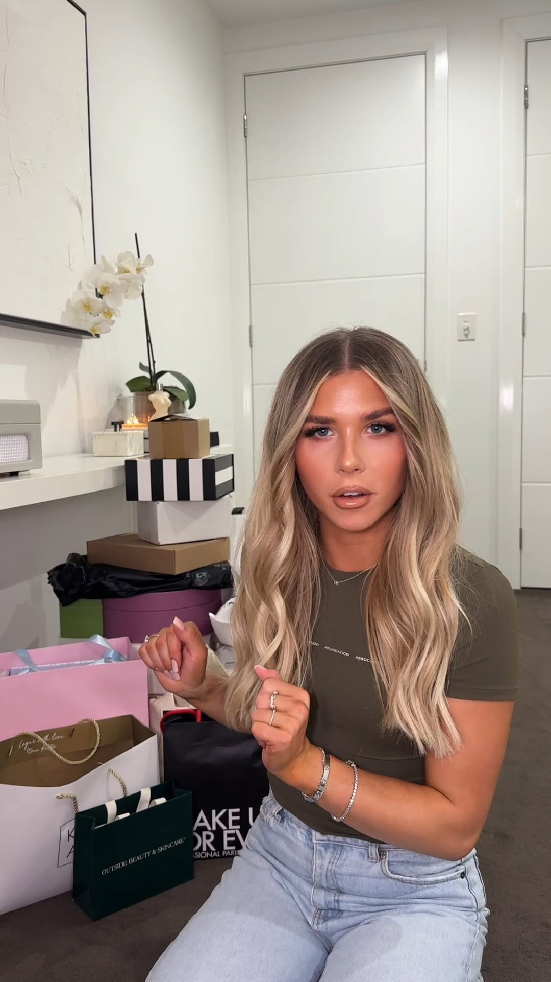 Instagram post by @mitch.greer for Slip Silk Pillowcase. Caption reads: Back with another unboxing for you Chookies....