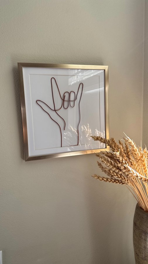 Instagram post by @angelacstyles for Cantu Beauty. Caption reads: Hello new friends 👋

I wanted to share one of my....