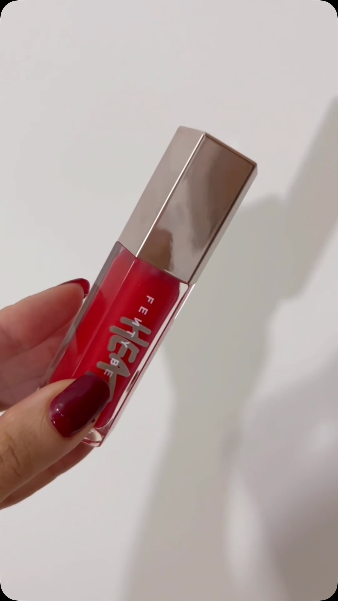 Instagram post by @senaachan for FENTY BEAUTY BY RIHANNA. Caption reads: I love u @fentybeauty @badgalriri 🫶🏻

#fenty....