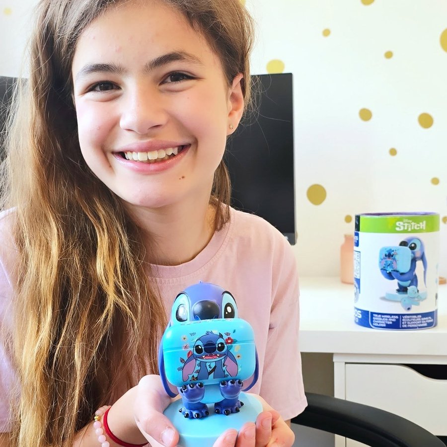 Instagram post by @gracesummerivyandmummy for EXG Pro. Caption reads: [...] Bluetooth Earbuds & holder from @exgpro to....