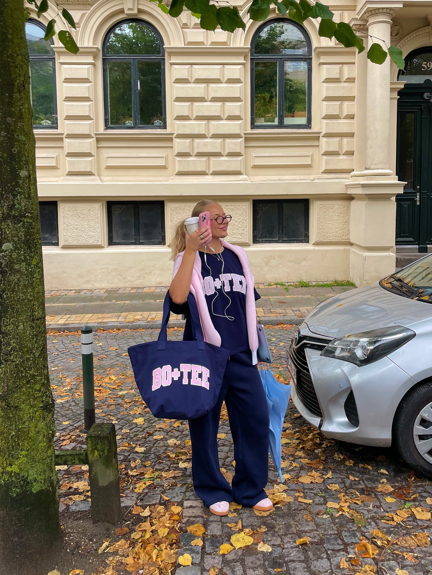 Instagram post by @barbarakristoffersen for boandtee. Caption reads: annonce - cozy season ☕️💕🧸 @boandtee.