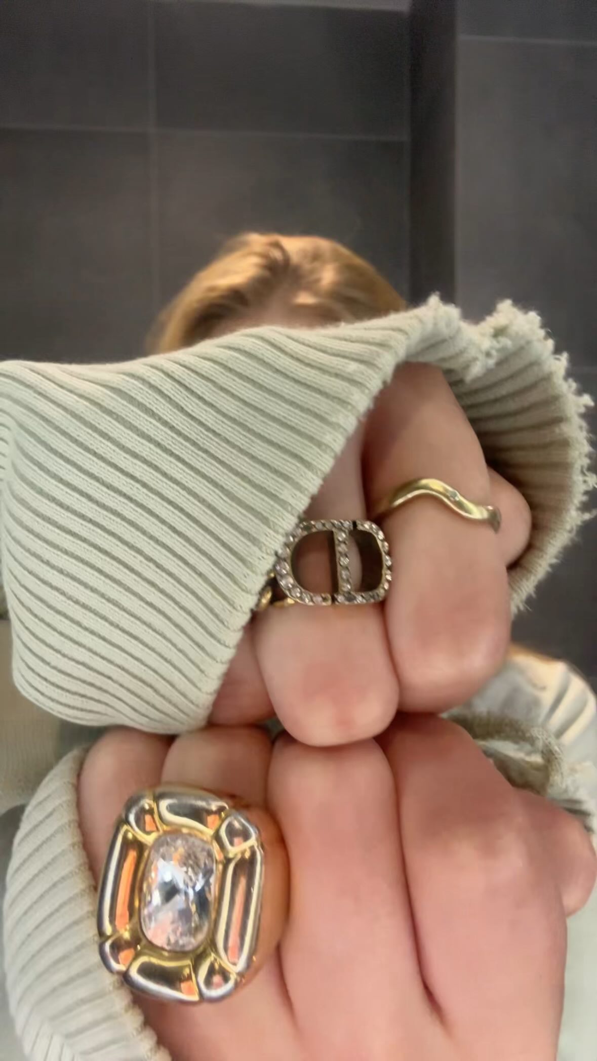 Instagram post by @wiki_private for Booksy. Caption reads: No face new nails by @apbeautyroom_pl....