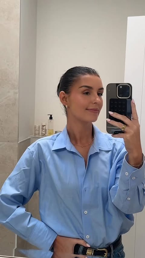 Instagram post by @terriemcevoy for Elizabeth Arden. Caption reads: #Ad I’ve been using the Elizabeth Arden HA +....