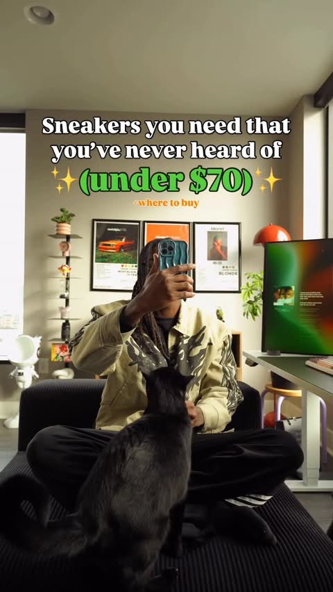 Instagram post by @shaquillewynter_ for StockX. Caption reads: [...] you the link to these....