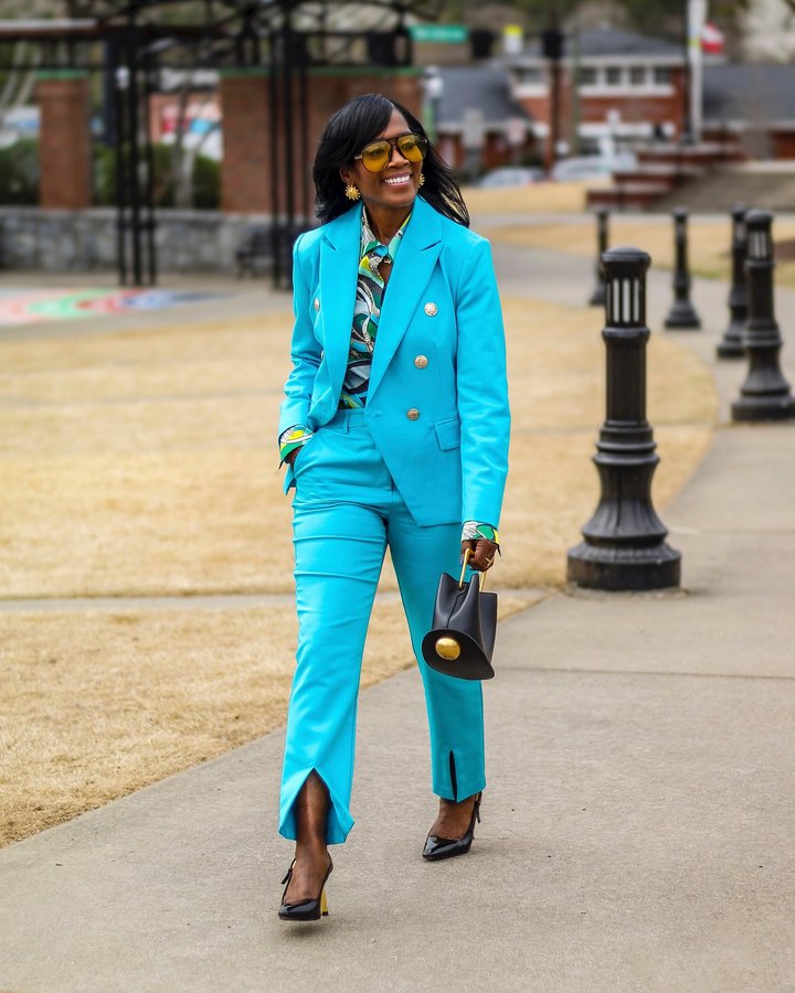 Instagram post by @arrayoffaces for Boston Proper. Caption reads: [...] you know it’s a keeper! This....