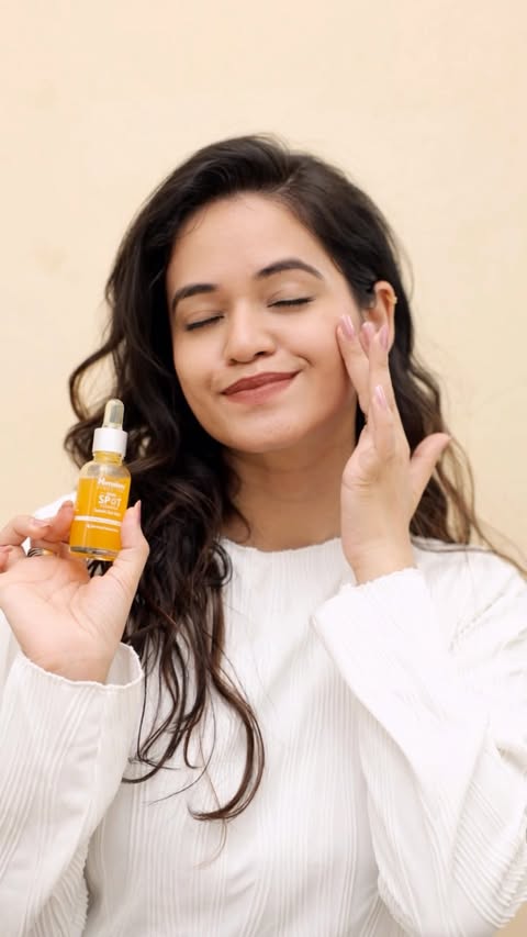 Instagram post by @anjali_s08 for Himalaya Personal Care. Caption reads: Comment “SERUM”for the link 🔗 Is sun exposure....