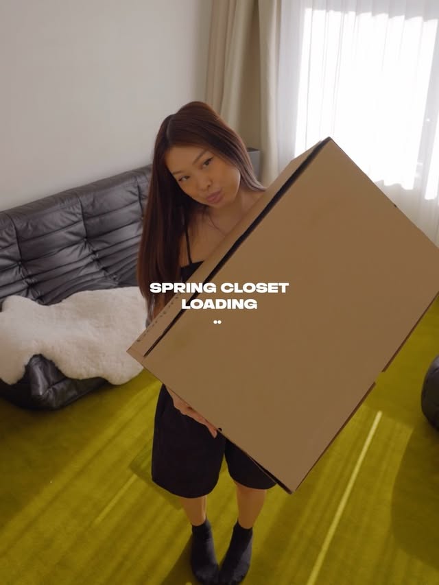 Instagram post by @elliqa for Bonprix. Caption reads: [...] and essentials to the closet from @bonprix....