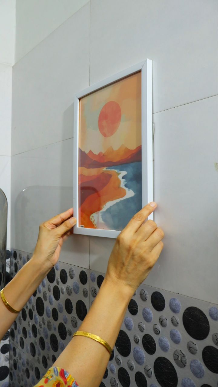 Instagram post by @livesimplywithsangeeta for The Pianosa Project. Caption reads: No drilling, no mess – just stick and fix!....