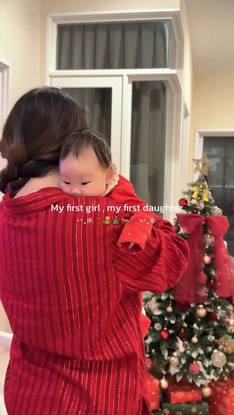 Instagram post by @bebell.ptnw for Stokke. Caption reads: and my most beloved person❤️🎁
.
.
#baby #babygirl....