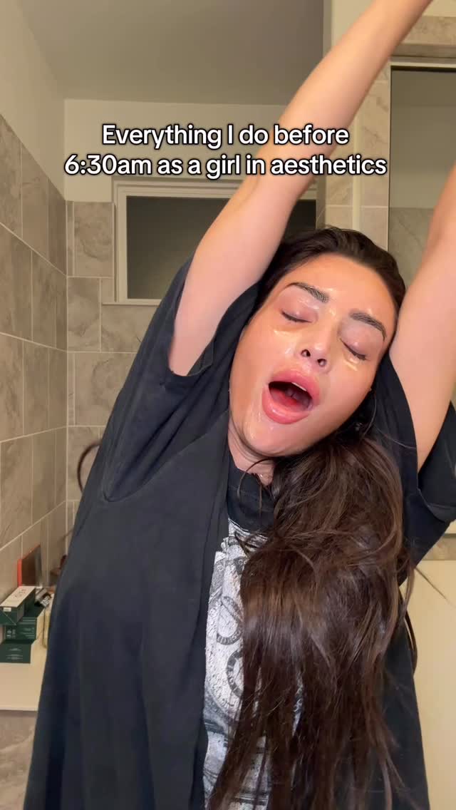 Instagram post by @carejohnston for Solawave. Caption reads: Now to wake the kids, Pilates, and work....