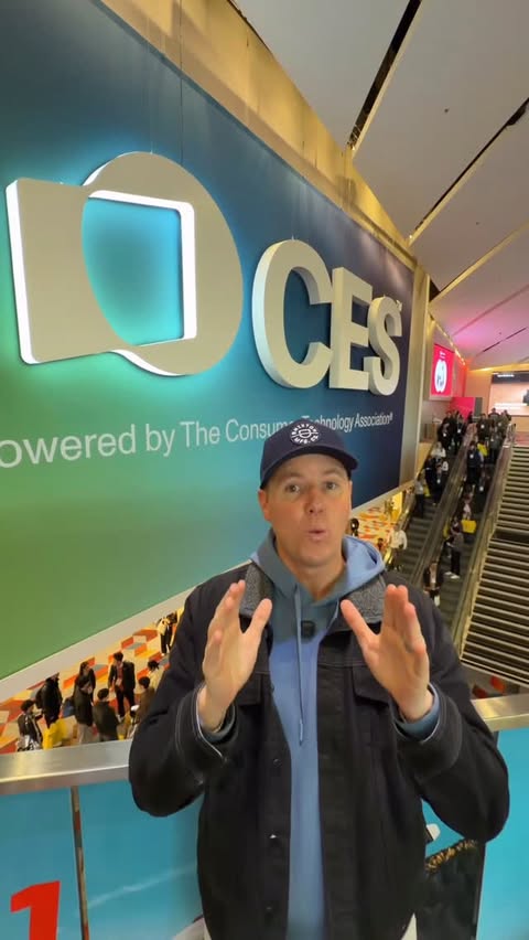 Instagram post by @whatsinside for Anker SOLIX. Caption reads: [...] in my FIRST EVER LIVE DEBATE with....