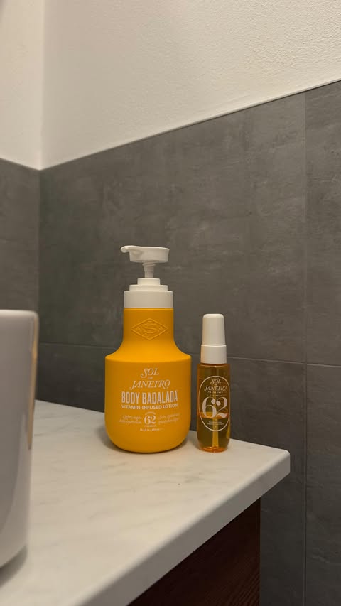 Instagram post by @sofiaariccardii for Sol de Janeiro. Caption reads: Final retouch🍨🪵

@soldejaneiro | #giftedby....