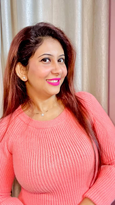 Instagram post by @poulami_ch_ for Purplle. Caption reads: #AD

✨I’m wearing the Elle18 Lit Lip Colour in the....