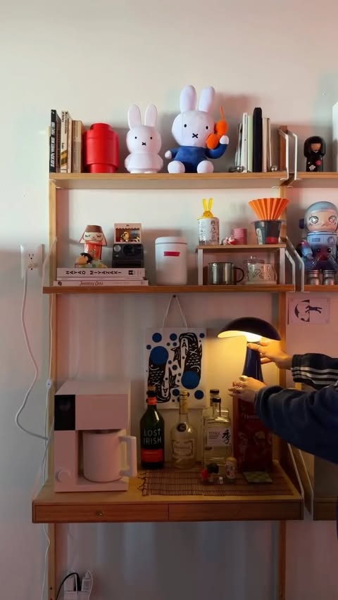 Instagram post by @kaerukeki for Louis Poulsen. Caption reads: thank you to all the brands that send me gifts!!!....